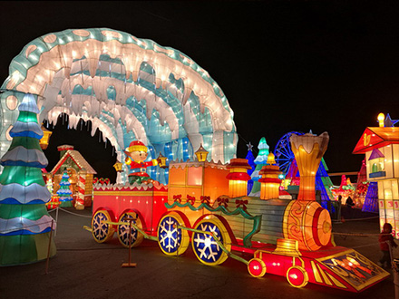 美國加州首府薩克拉門托舉辦的“天下華燈”嘉年華大型燈會
